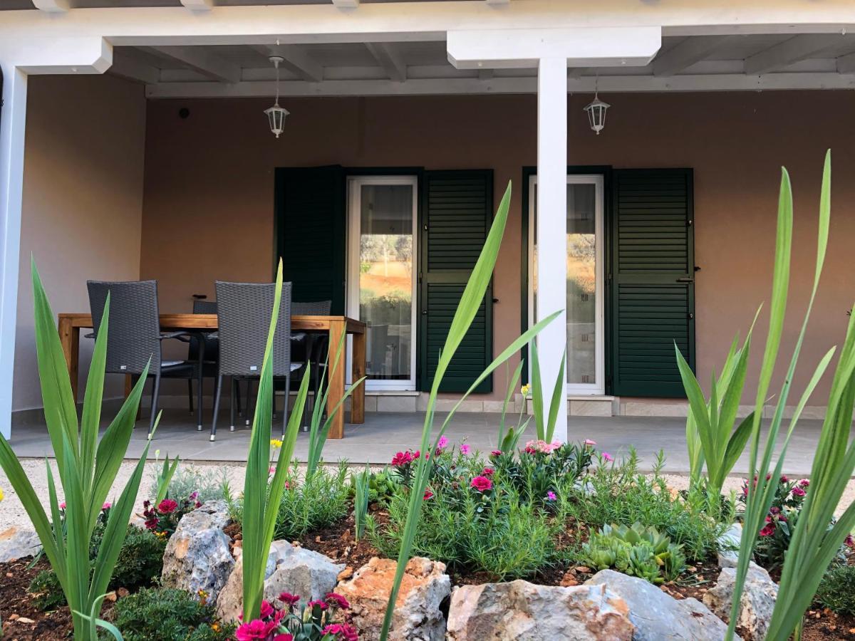 Apartments Dona Cres Luaran gambar