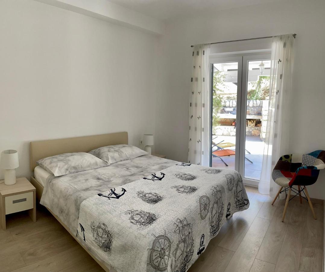 Apartments Dona Cres Luaran gambar