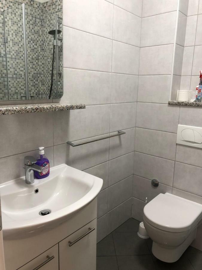 Apartments Dona Cres Luaran gambar